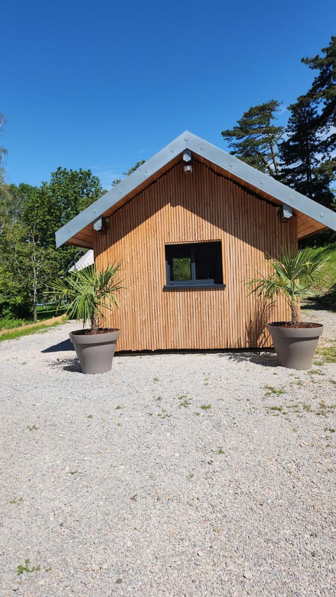Lodge Du Chateau De Feschaux Villeneuve-sous-Pymont Exteriér fotografie
