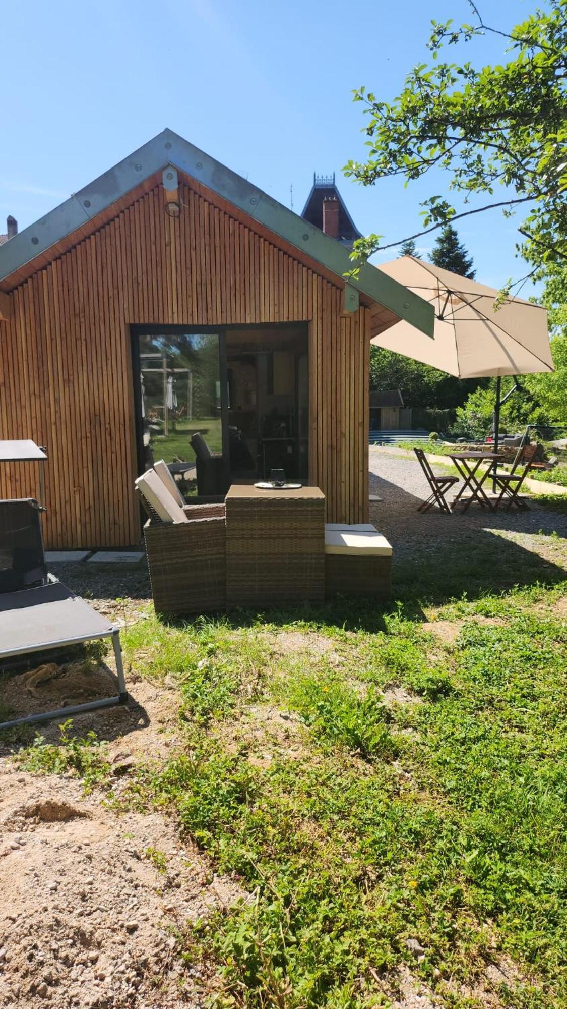 Lodge Du Chateau De Feschaux Villeneuve-sous-Pymont Exteriér fotografie