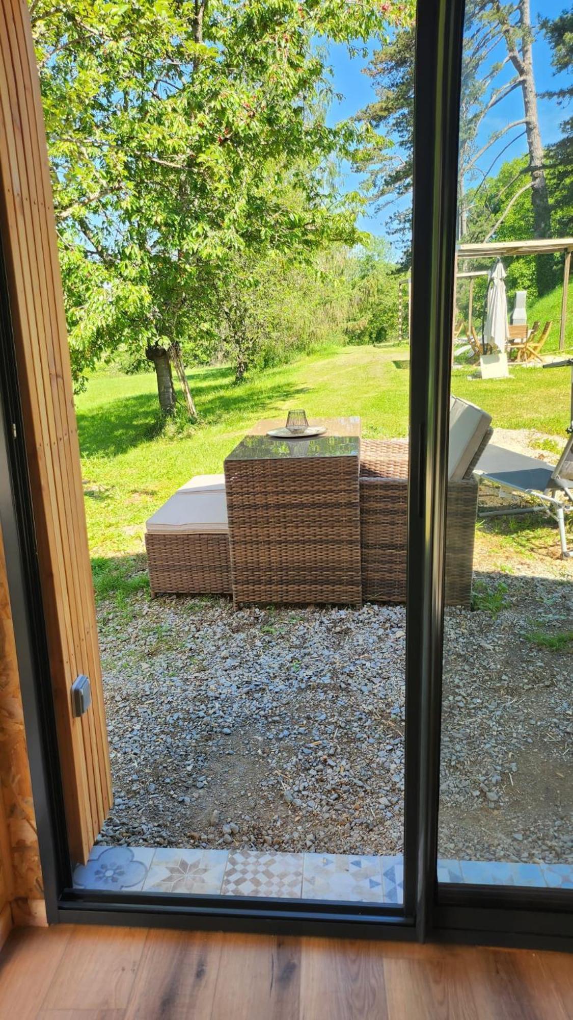 Lodge Du Chateau De Feschaux Villeneuve-sous-Pymont Exteriér fotografie
