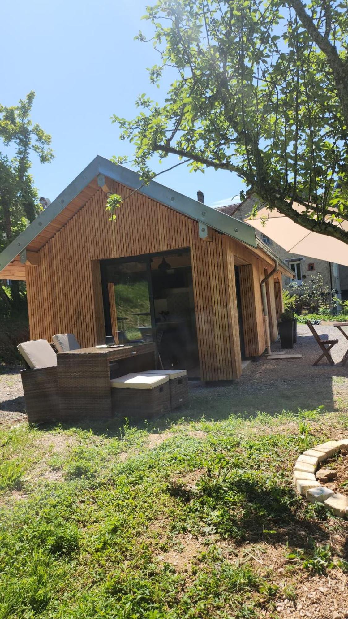 Lodge Du Chateau De Feschaux Villeneuve-sous-Pymont Exteriér fotografie